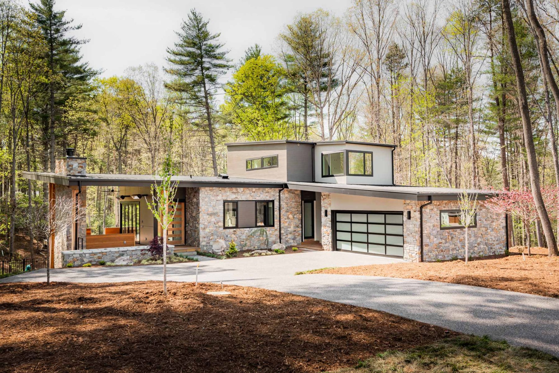 Luxury Custom Home Builder in Asheville - Osada Construction Exterior View of Ramble Biltmore Forest Home