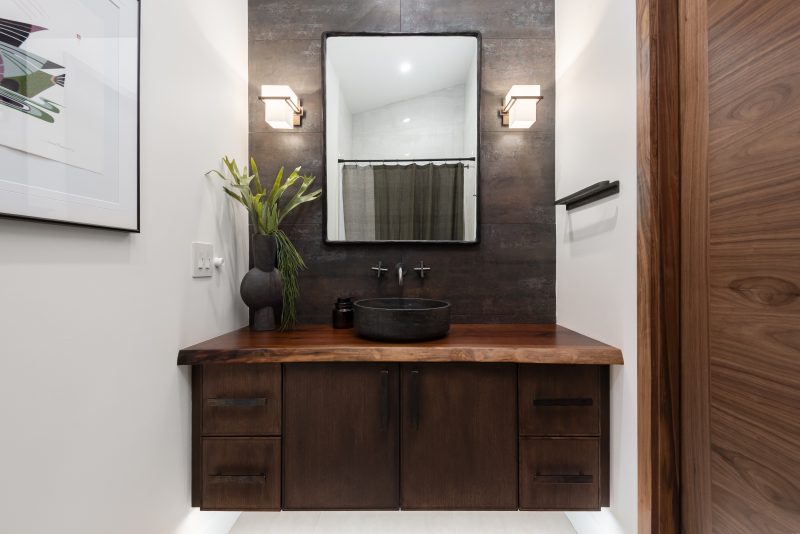 rolling-hills-renovation hall bath